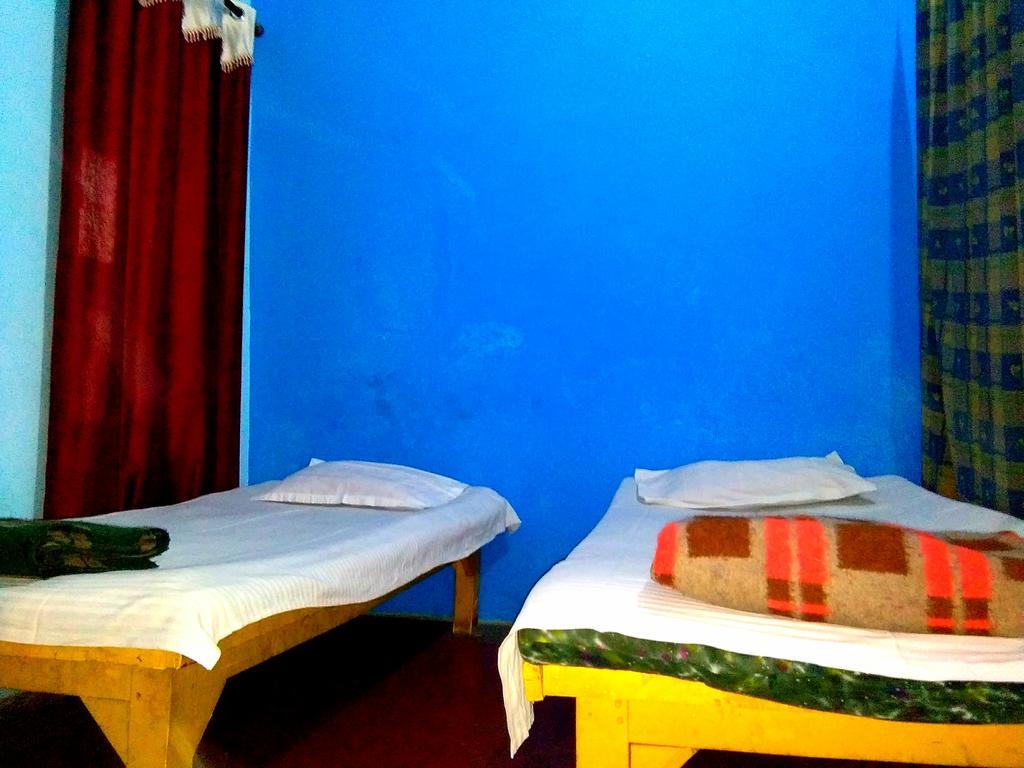 Yogi Lodge Варанаси Экстерьер фото