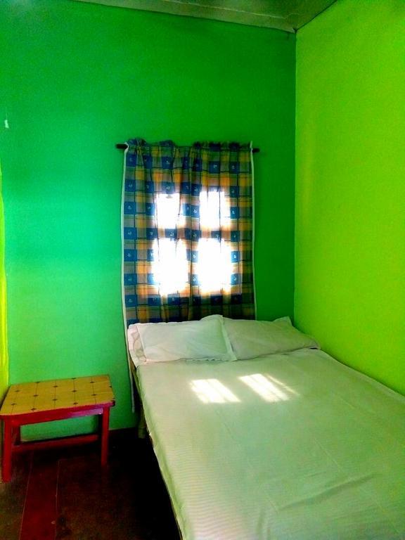 Yogi Lodge Варанаси Экстерьер фото